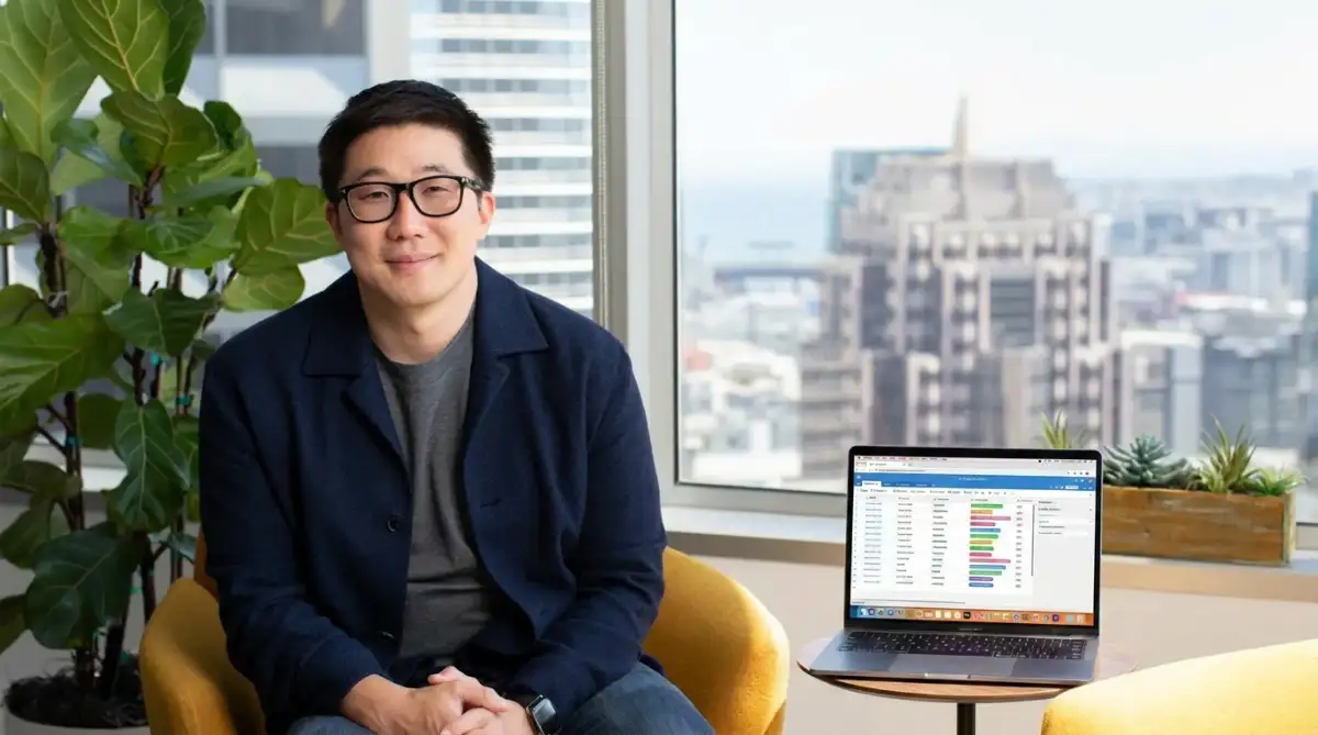 Howie Liu with early Airtable interface circa 2015 public launch