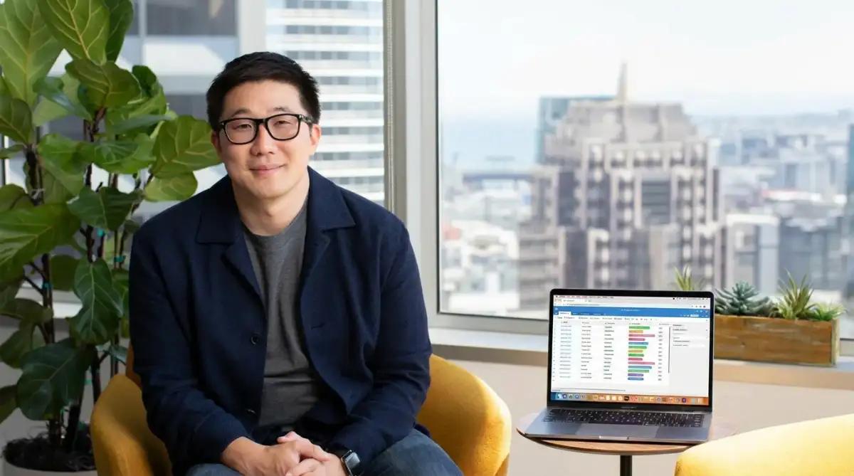 Howie Liu with early Airtable interface circa 2015 public launch